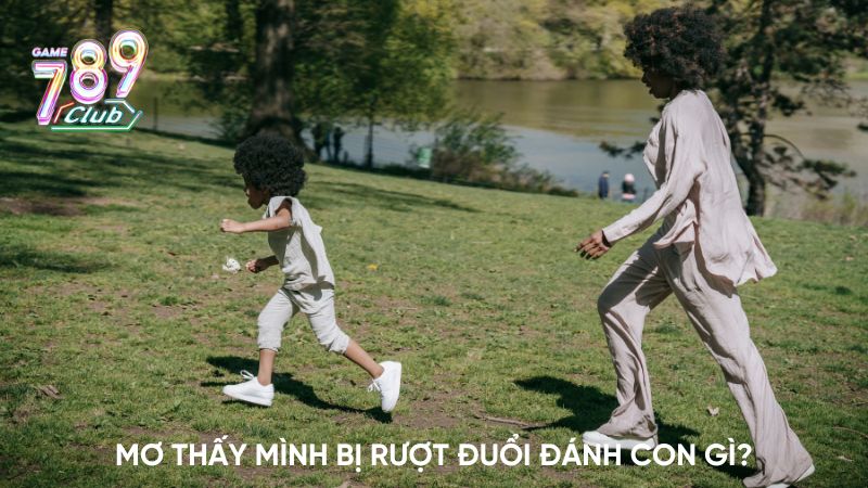 mo-thay-minh-bi-ruot-duoi
